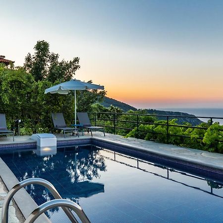 Villa Margini, Aegean Views , Pool Villa, Skopelos ภายนอก รูปภาพ