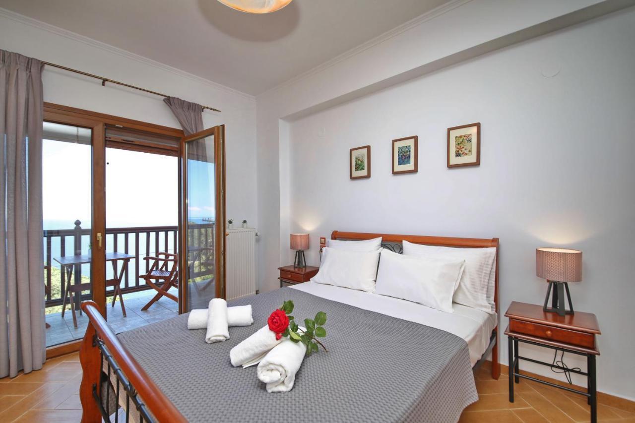Villa Margini, Aegean Views , Pool Villa, Skopelos ภายนอก รูปภาพ