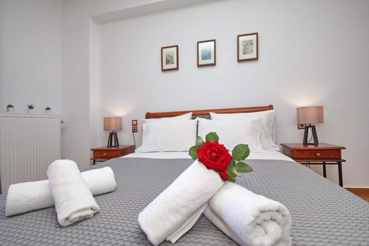 Villa Margini, Aegean Views , Pool Villa, Skopelos ภายนอก รูปภาพ